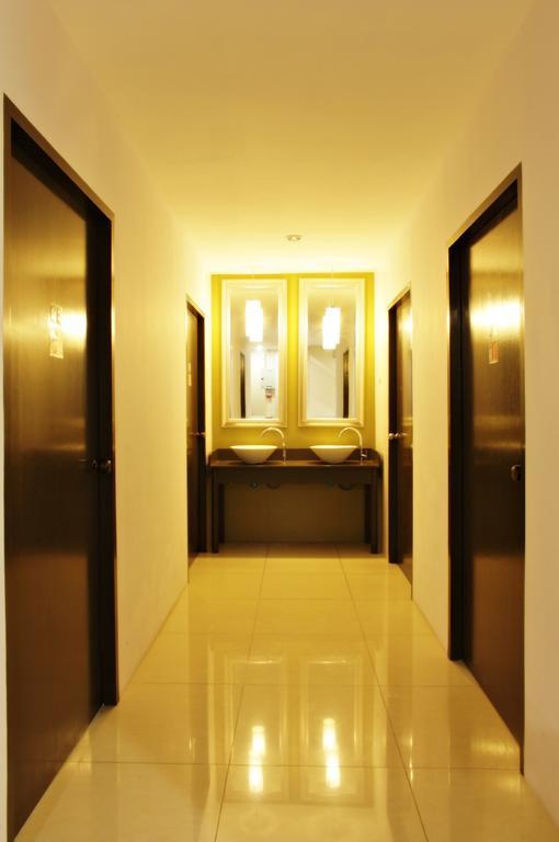 Link Corner Hostel 曼谷 外观 照片