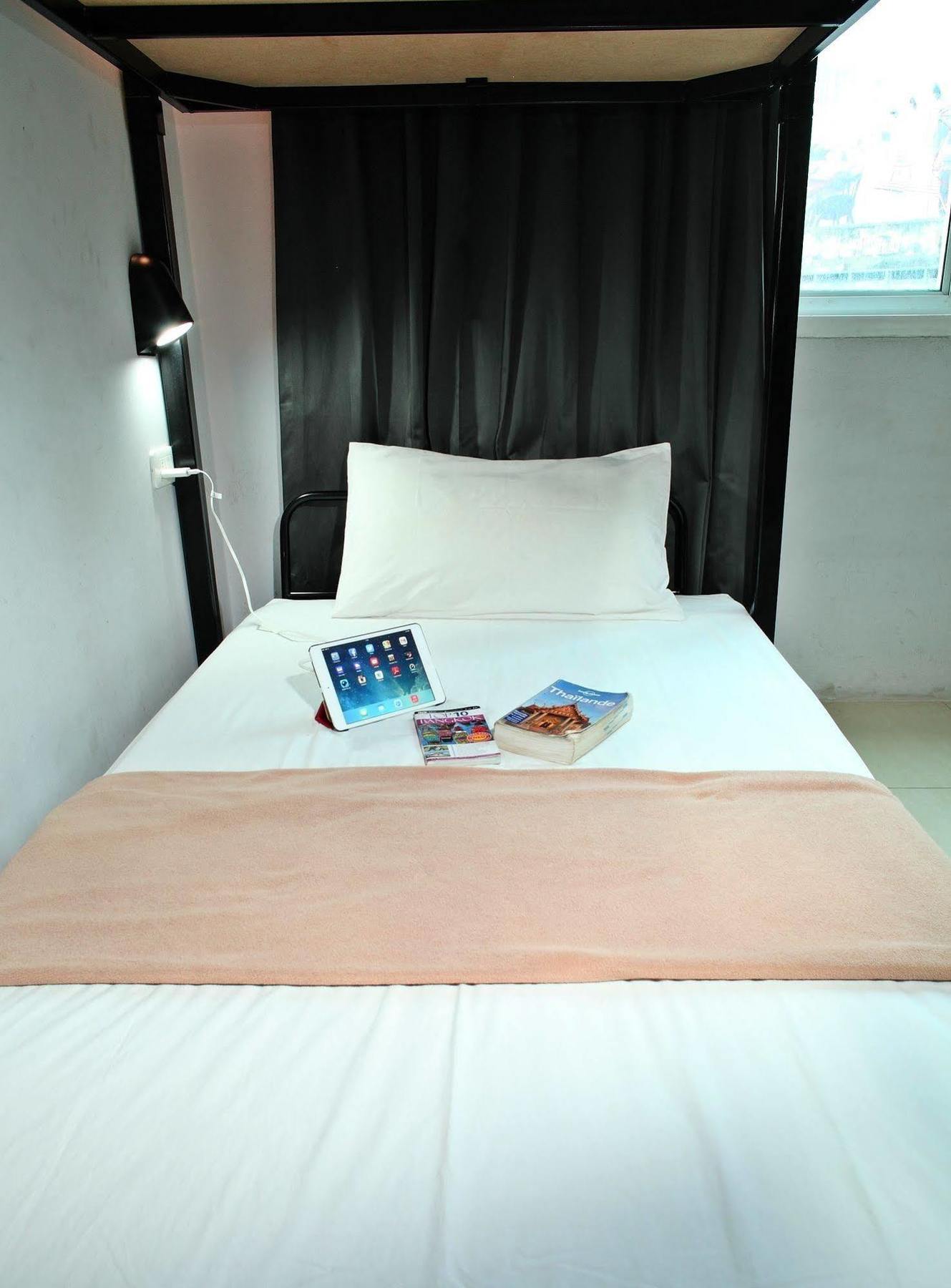 Link Corner Hostel 曼谷 外观 照片